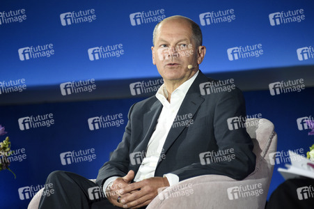 Olaf Scholz bei 'Brigitte Live' in Berlin