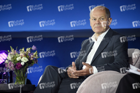 Olaf Scholz bei 'Brigitte Live' in Berlin