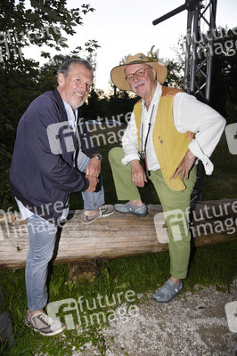 Theaterpremiere 'Ungeheuer heiß' in München