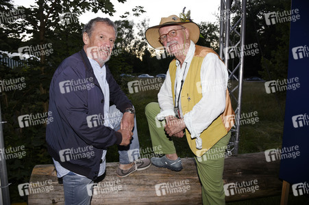 Theaterpremiere 'Ungeheuer heiß' in München