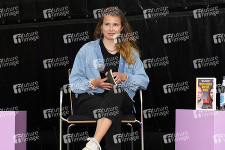 Buchpräsentation von Luisa Neubauer und Bernd Ulrich in Berlin