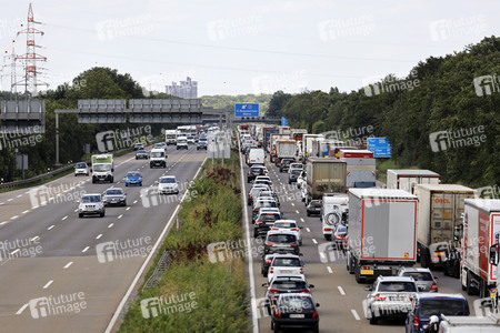 Symbolfoto Stau
