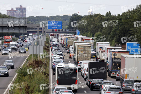 Symbolfoto Stau
