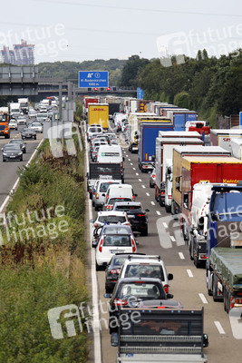 Symbolfoto Stau