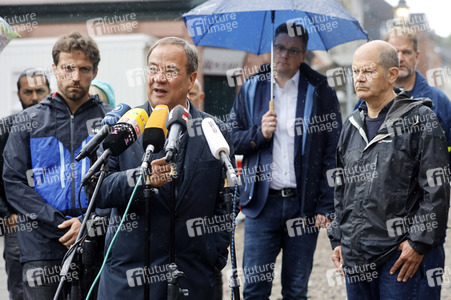 Armin Laschet und Olaf Scholz besuchen Stolberg