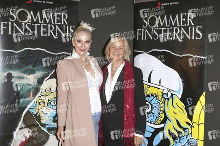 Photocall zur Europa Hörspielserie 'Sommerfinsternis' in Hamburg