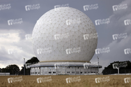 Weltraumbeobachtungsradar TIRA in Wachtberg