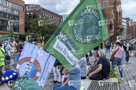 Bündnisdemo zu Klimarassismus und Klimaflucht von Friday for Future in Hamburg
