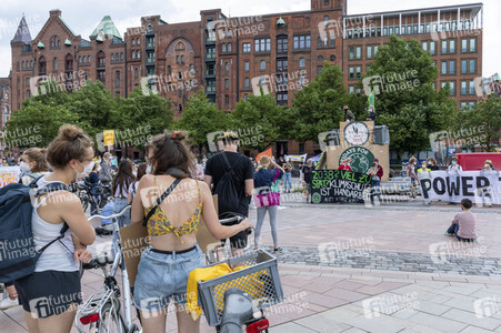 Bündnisdemo zu Klimarassismus und Klimaflucht von Friday for Future in Hamburg