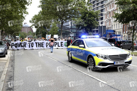 Bündnisdemo zu Klimarassismus und Klimaflucht von Friday for Future in Hamburg