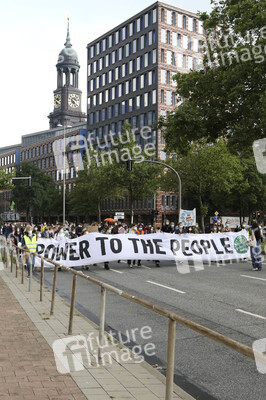 Bündnisdemo zu Klimarassismus und Klimaflucht von Friday for Future in Hamburg
