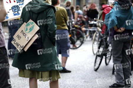 Bündnisdemo zu Klimarassismus und Klimaflucht von Friday for Future in Hamburg