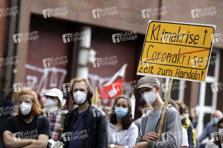 Bündnisdemo zu Klimarassismus und Klimaflucht von Friday for Future in Hamburg