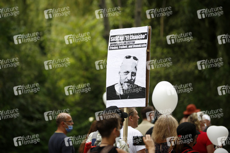 Querdenker-Trauerzug in Gedenken an Sascha in Berlin