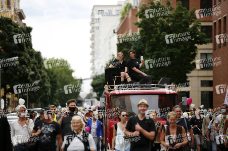 Querdenker-Trauerzug in Gedenken an Sascha in Berlin