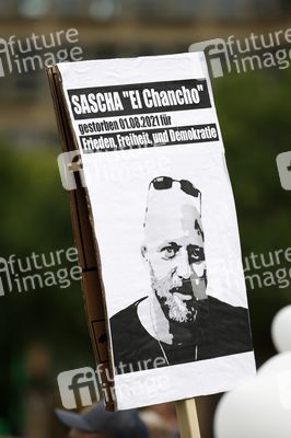 Querdenker-Trauerzug in Gedenken an Sascha in Berlin