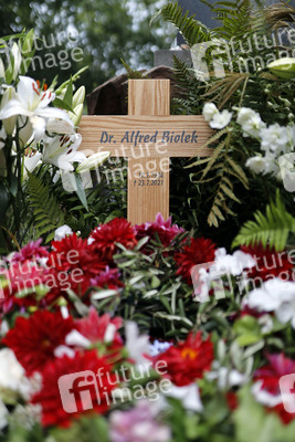 Grab von Alfred Biolek in Köln