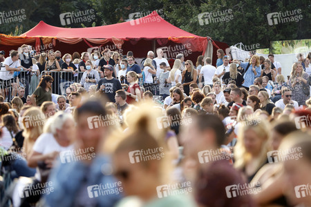 Benefizkonzert für die Opfer der Flutkatastrophe in Köln