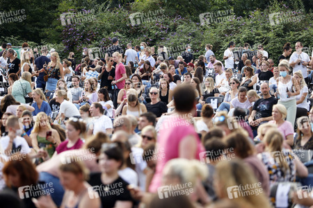Benefizkonzert für die Opfer der Flutkatastrophe in Köln