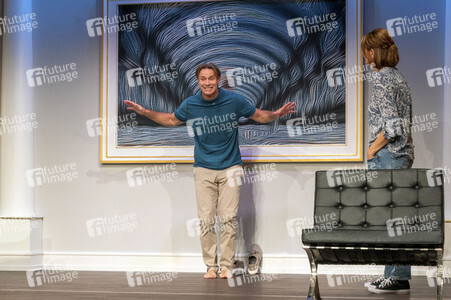 Theaterprobe 'Schuhe Taschen Männer' in Hamburg