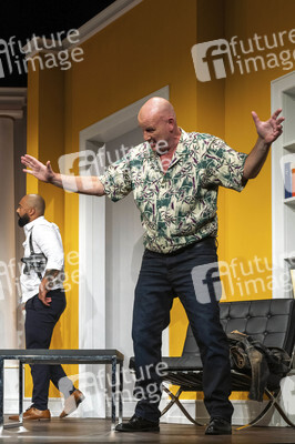 Theaterprobe 'Schuhe Taschen Männer' in Hamburg