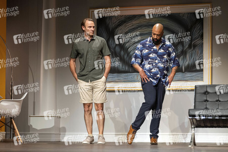 Theaterprobe 'Schuhe Taschen Männer' in Hamburg