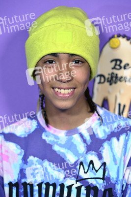 Release Party 'Play Too Much' in Los Angeles