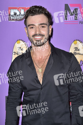 Release Party 'Play Too Much' in Los Angeles