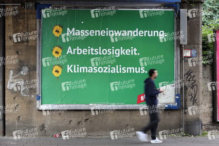 Ein Plakat der Kampagne 'Grüner Mist' in Köln