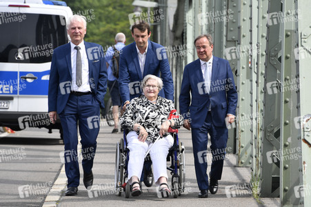 Armin Laschet bei einer Gedenkveranstaltung zum 60. Jahrestag des Baus der Berliner Mauer in Potsdam