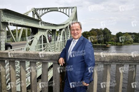 Armin Laschet bei einer Gedenkveranstaltung zum 60. Jahrestag des Baus der Berliner Mauer in Potsdam