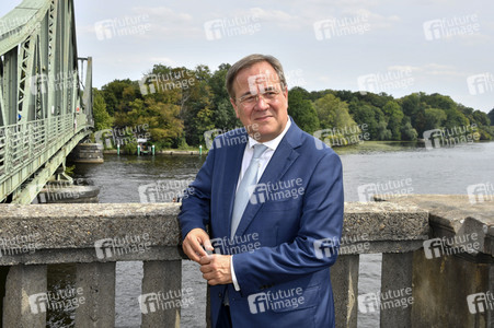 Armin Laschet bei einer Gedenkveranstaltung zum 60. Jahrestag des Baus der Berliner Mauer in Potsdam