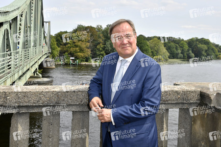 Armin Laschet bei einer Gedenkveranstaltung zum 60. Jahrestag des Baus der Berliner Mauer in Potsdam