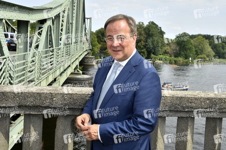 Armin Laschet bei einer Gedenkveranstaltung zum 60. Jahrestag des Baus der Berliner Mauer in Potsdam