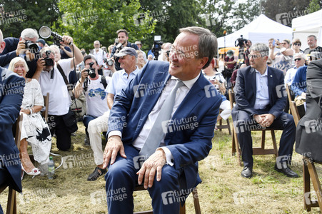 Armin Laschet bei einer Gedenkveranstaltung zum 60. Jahrestag des Baus der Berliner Mauer in Potsdam