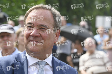 Armin Laschet bei einer Gedenkveranstaltung zum 60. Jahrestag des Baus der Berliner Mauer in Potsdam