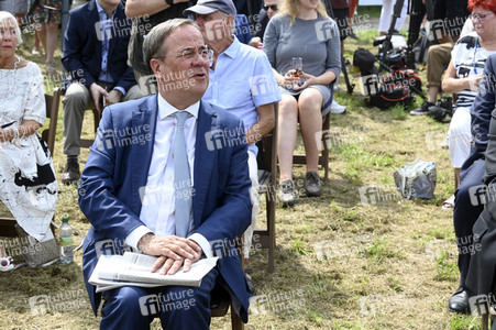 Armin Laschet bei einer Gedenkveranstaltung zum 60. Jahrestag des Baus der Berliner Mauer in Potsdam