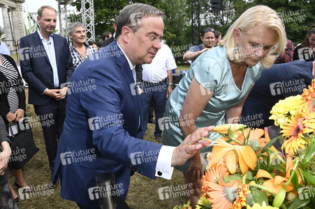 Armin Laschet bei einer Gedenkveranstaltung zum 60. Jahrestag des Baus der Berliner Mauer in Potsdam