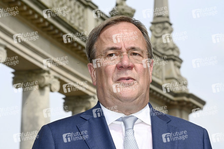 Armin Laschet bei einer Gedenkveranstaltung zum 60. Jahrestag des Baus der Berliner Mauer in Potsdam