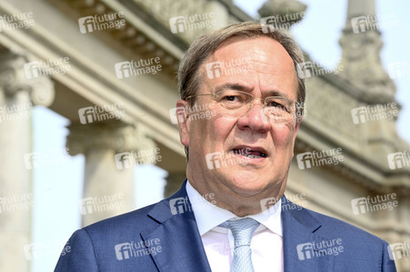 Armin Laschet bei einer Gedenkveranstaltung zum 60. Jahrestag des Baus der Berliner Mauer in Potsdam