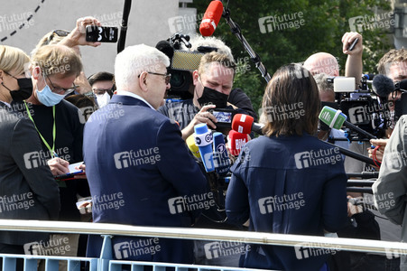Besuch von Kanlzerkandidatin Annalena Baerbock und Joschka Fischer in Frankfurt (Oder)