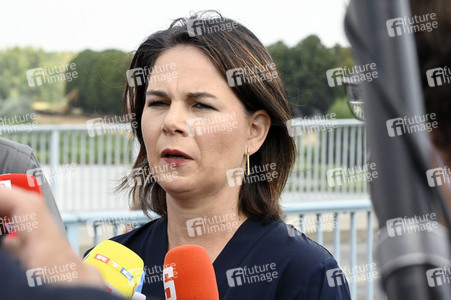 Besuch von Kanlzerkandidatin Annalena Baerbock und Joschka Fischer in Frankfurt (Oder)