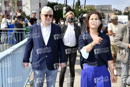 Besuch von Kanlzerkandidatin Annalena Baerbock und Joschka Fischer in Frankfurt (Oder)