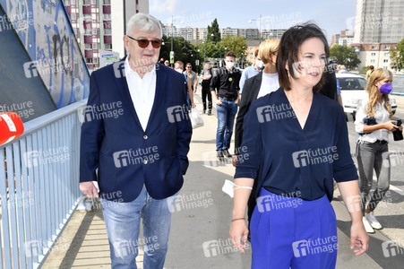 Besuch von Kanlzerkandidatin Annalena Baerbock und Joschka Fischer in Frankfurt (Oder)