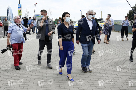 Besuch von Kanlzerkandidatin Annalena Baerbock und Joschka Fischer in Frankfurt (Oder)