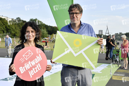 Start der Briefwahlkampagne von Bündnis 90/Die Grünen in Berlin