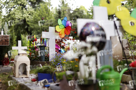 Symbolfoto Kindergräber
