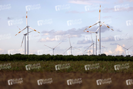 Symbolfoto Windräder