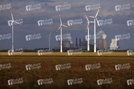Symbolfoto Windräder