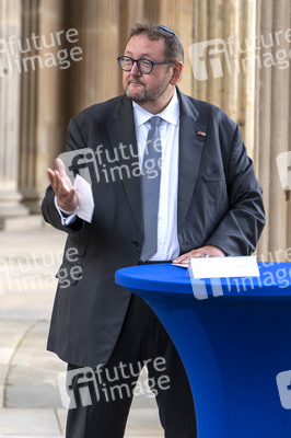 Eröffnung des 'Europäischen Zentrums für Jüdische Gelehrsamkeit' in Potsdam